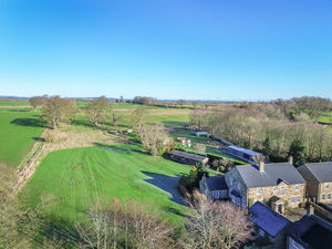 Photo 25- click for photo gallery